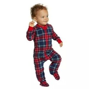 Eddie Bauer Plaid Infant Christmas One 1-piece Pajama 3 months / BRAND NEW